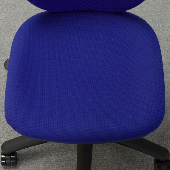 オフィスチェア(セルト BK/BL) 8枚目画像