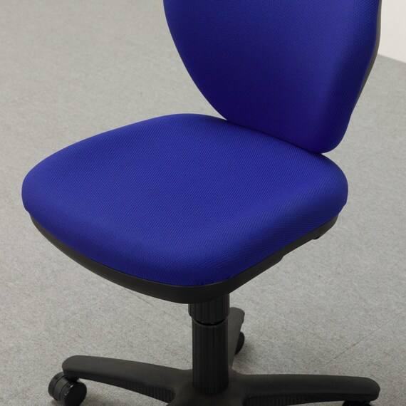 オフィスチェア(セルト BK/BL) 9枚目画像