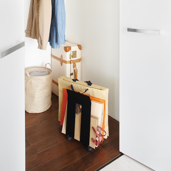 ダンボール・紙袋ストッカー(DSKSキャスター付 BK) 4枚目画像