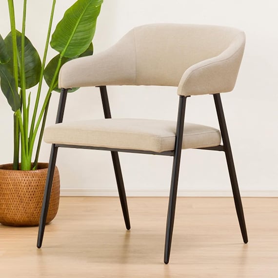 肘付きダイニングチェア(イジー2 BE) 1枚目画像