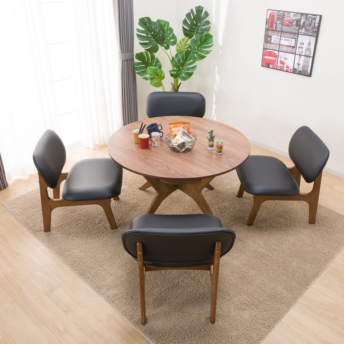 ニトリ　リビングダイニングテーブル(リラックスワイド110円形WN) 楽天市場】[幅110cm] リビングダイニングテーブル (リラックスワイド