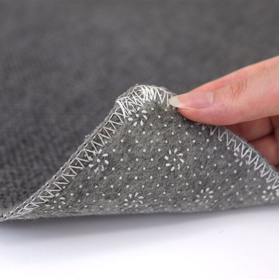 ファブリック素材の撥水・薄型トイレマット(60×70cm グレー) 4枚目画像