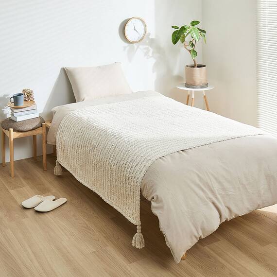 クッションにもなる ニット調スローケット(アンネ 130x180 アイボリー) 2枚目画像