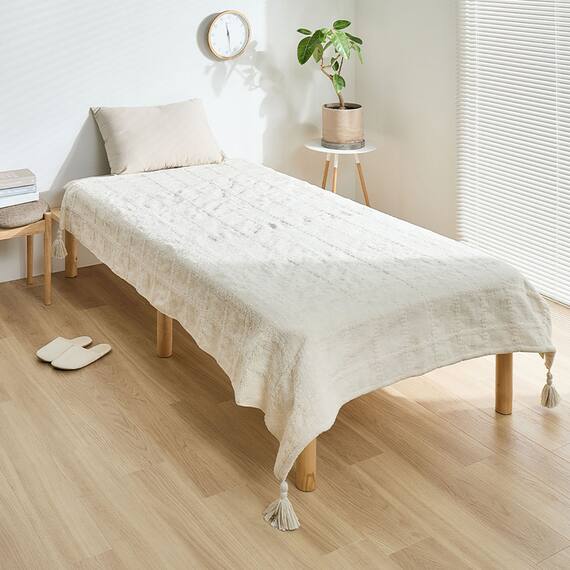 厚くボリューム感のある ニット調スローケット(ソフィマ 140x200 アイボリー) 1枚目画像