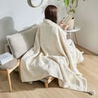 厚くボリューム感のある ニット調スローケット(ソフィマ 140x200 アイボリー) 6枚目画像