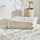 厚くボリューム感のある ニット調スローケット(ソフィマ 140x200 アイボリー) 7枚目画像