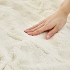 厚くボリューム感のある ニット調スローケット(ソフィマ 140x200 アイボリー) 9枚目画像