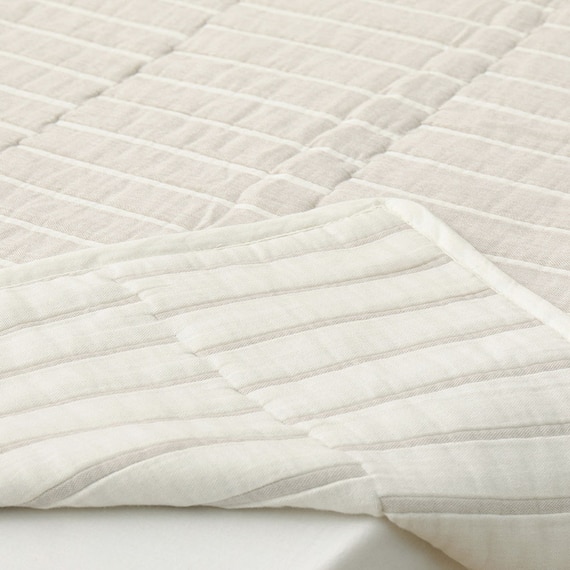 軽すぎず、安心感のあるガーゼケット(ライン 90x120 GY) 7枚目画像