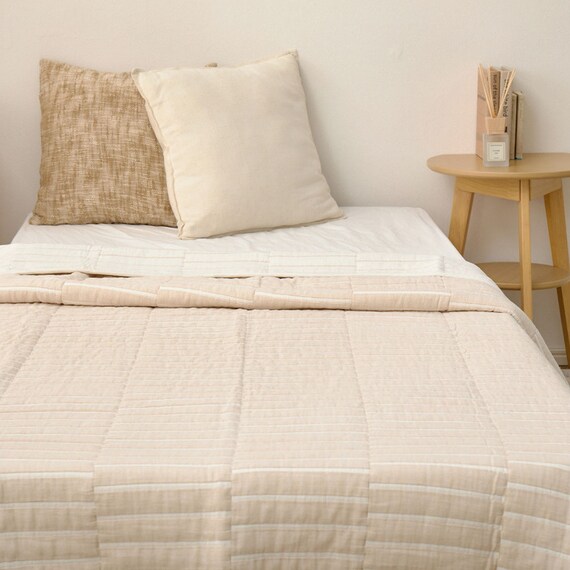 軽すぎず、安心感のあるガーゼケット(ライン 90x120 BE) 5枚目画像