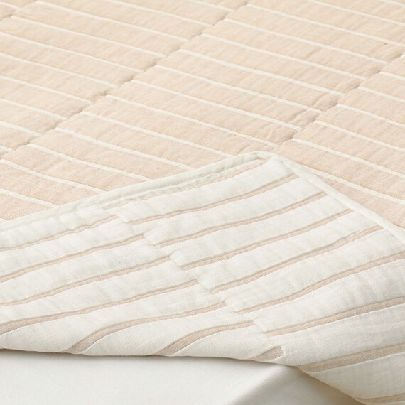 軽すぎず、安心感のあるガーゼケット(ライン 90x120 BE) 7枚目画像