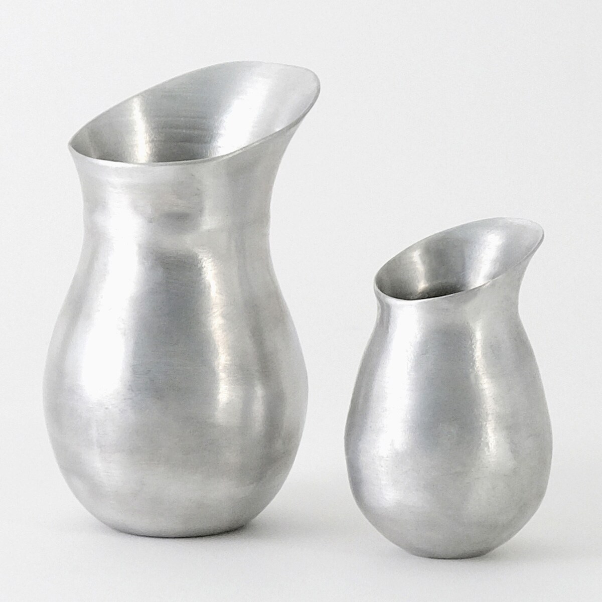 水やりにちょうど良いアルミの水差し(Lサイズ) | ニトリネット【公式