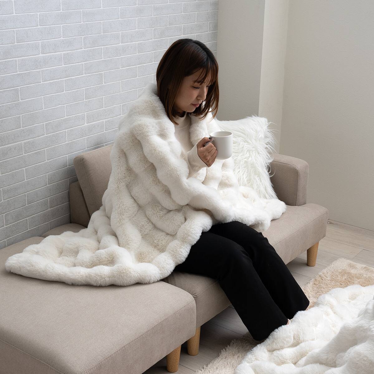 もこもこ ラビットファー調2枚合わせブランケット 100×140cm | ニトリ
