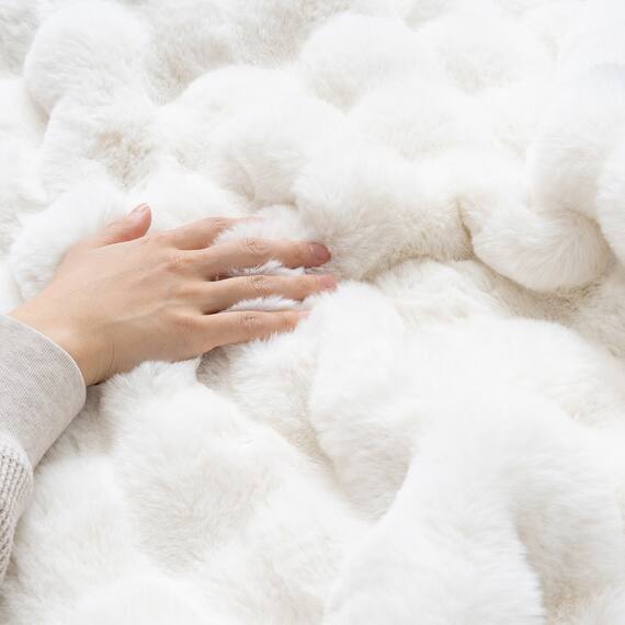 もこもこ ラビットファー調2枚合わせブランケット 100×140cm 4枚目画像