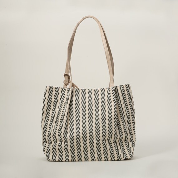 軽量ストライプショルダーバッグ　(91013) 2枚目画像