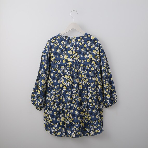 レーヨン花柄Ｖネックブラウス　(51020) 2枚目画像