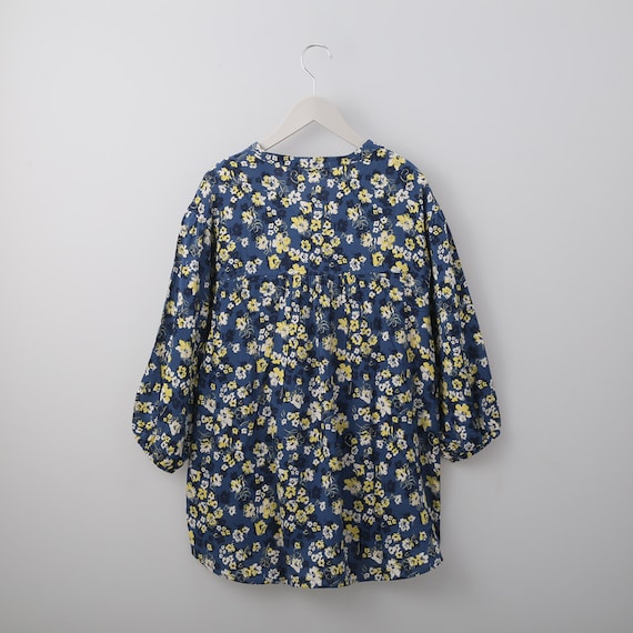 レーヨン花柄Vネックブラウス (51020) 2枚目画像