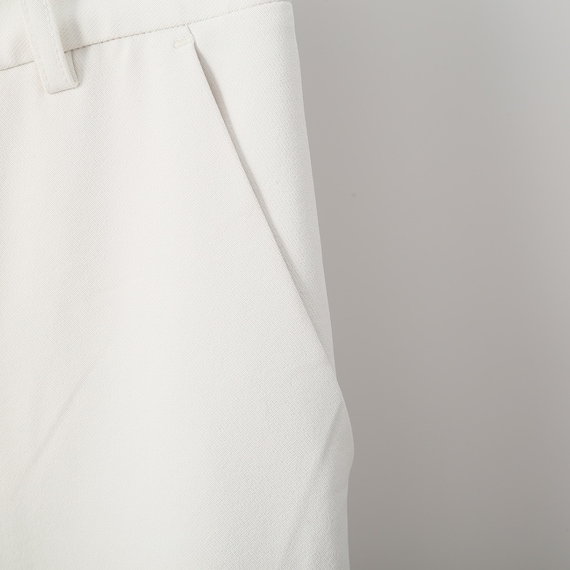 透けにくい白テーパードパンツ (21017) 4枚目画像