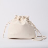 レザー調巾着ショルダーバッグ　(92107)