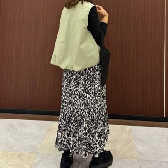 裾タックスリーブレスブルゾン (12110) 11枚目画像