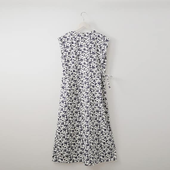 単色花柄ワンピース (43107) 2枚目画像