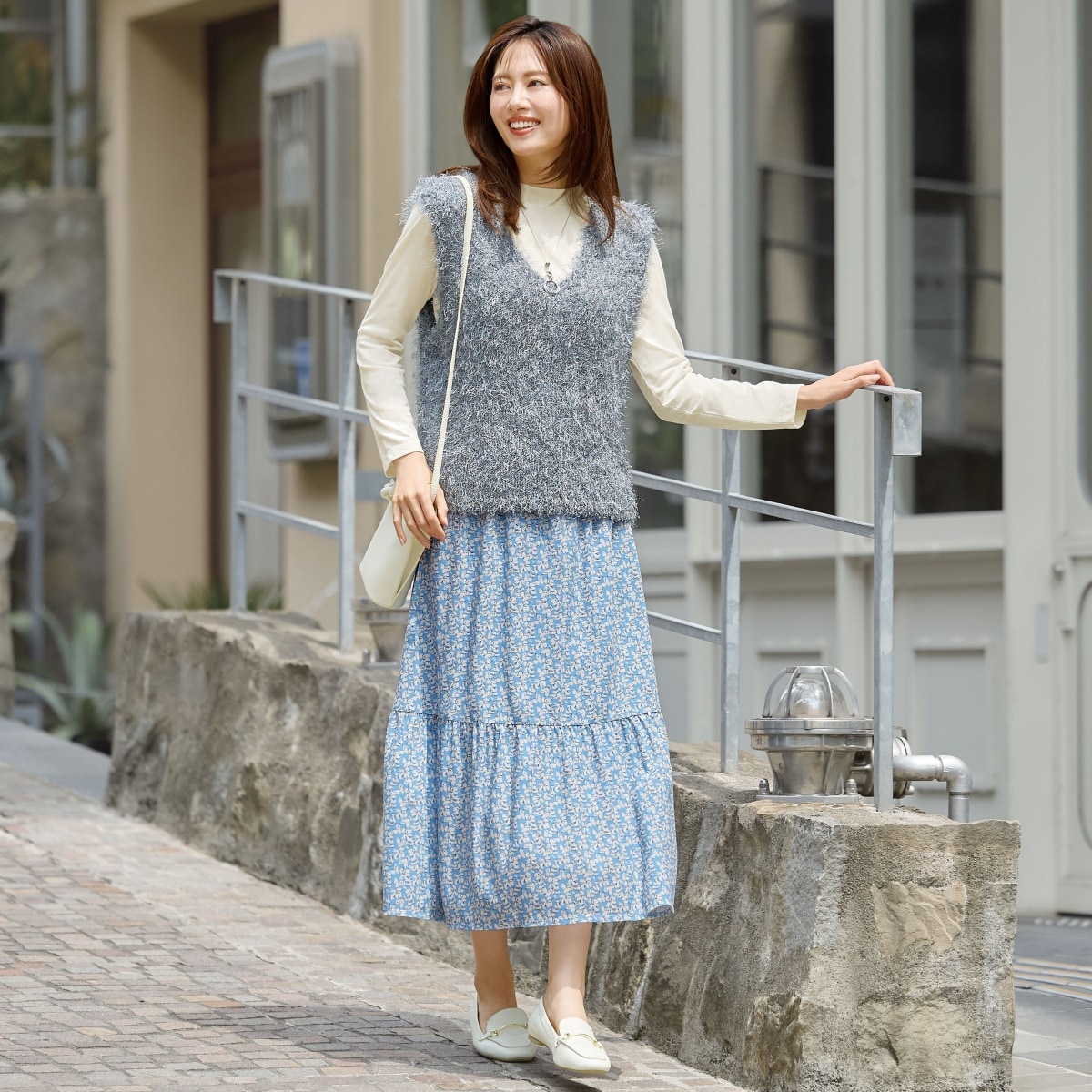 【お値下げしました】LOUNIE フェザーニットベスト LOUNIE ルーニィ フェザーヤーンニットベスト - メルカリ