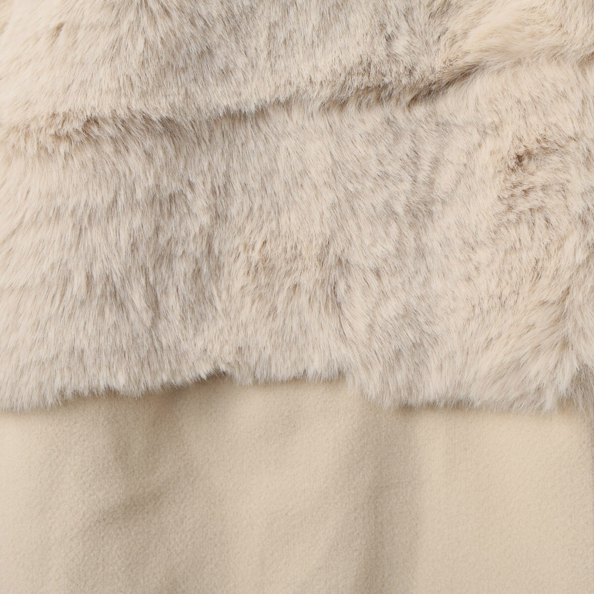 ゆう❣️フォックスファートリムロングジレ　ゆったり ゆう❣️フォックスファートリムロングジレ ゆったり ゆう