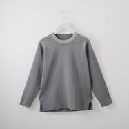 襟元ラメ使い軽量ニットプルオーバー　(64108)