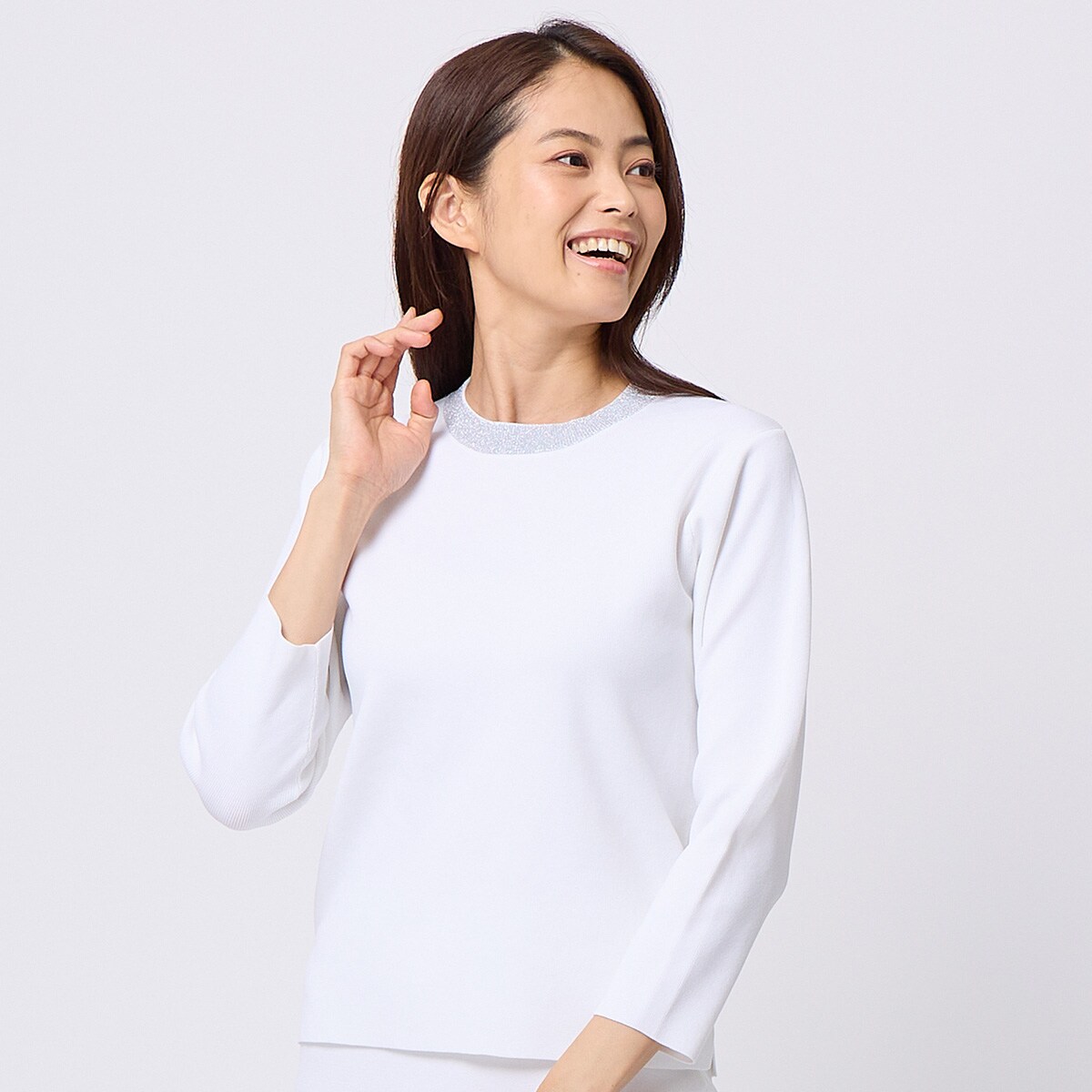 襟元ラメ使い軽量ニットプルオーバー (64108) | ニトリネット【公式