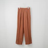 タックテーパードパンツ　(24121)