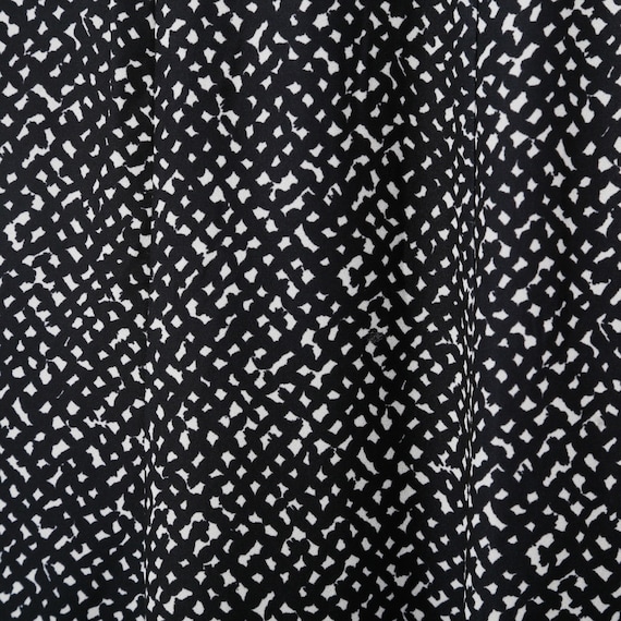 幾何柄モノトーン8枚はぎフレアースカート (34115) 3枚目画像