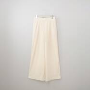 ピーチスキン裏地つきエンボスセミワイドパンツ　(24140)