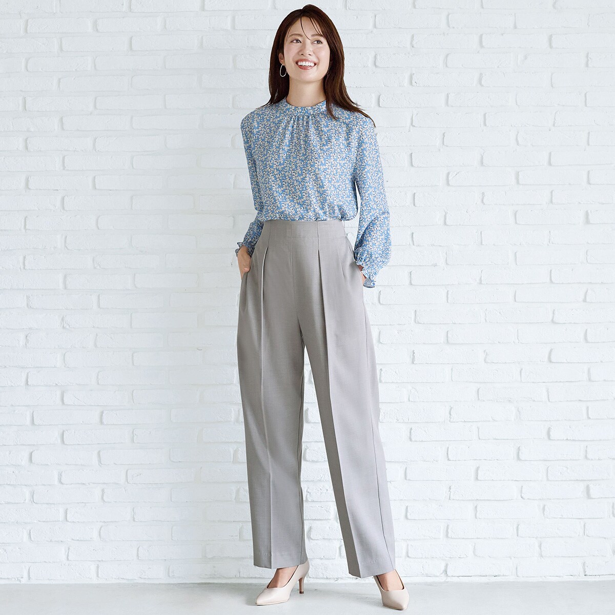 小花柄プリントプチスタンドネックブラウス (54107) | ニトリネット