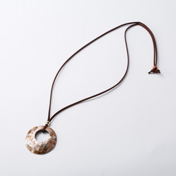 シェルオーバルモチーフネックレス (94116) 1枚目画像