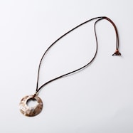 シェルオーバルモチーフネックレス (94116)