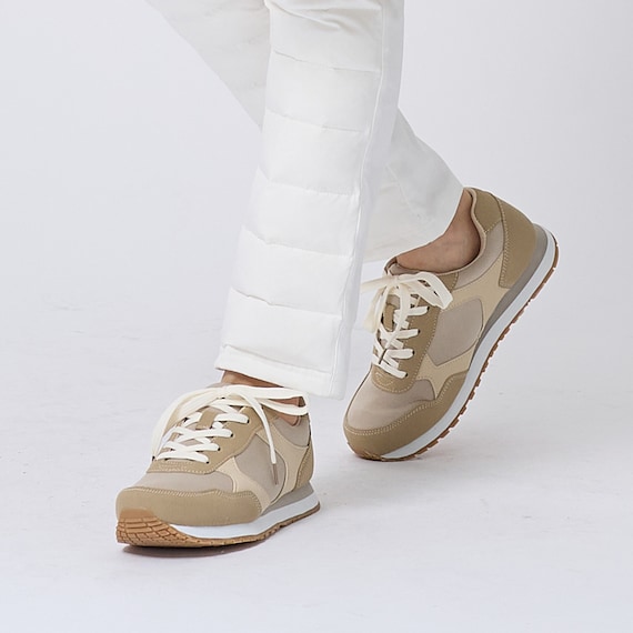 ハニカムインソール軽量すっきり見えスニーカー (94130) 1枚目画像