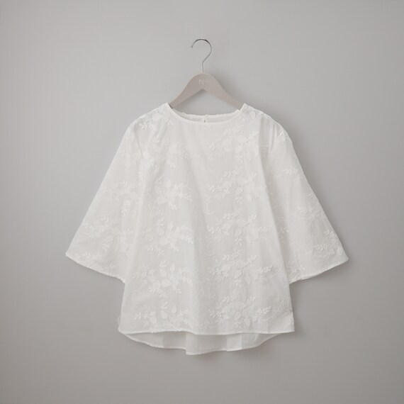 ３Ｄ刺繍綿ローンブラウス　(55105) 15枚目画像