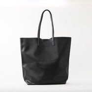 なめらかレザー調トートバッグ　(94162)