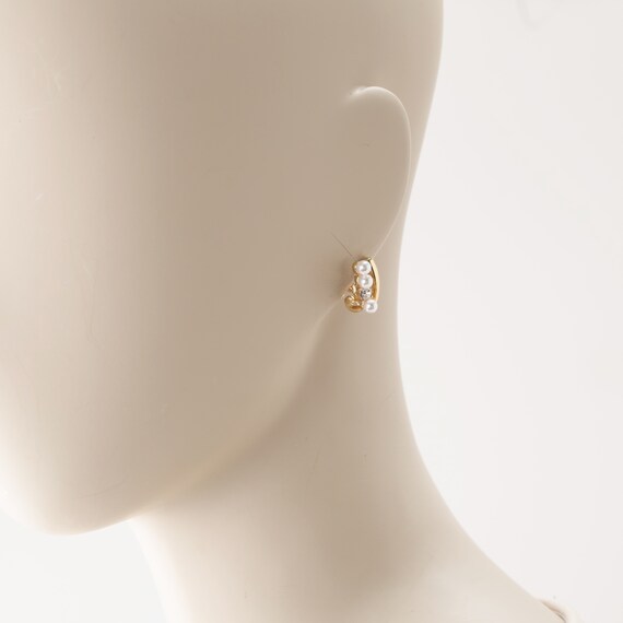 ３連パール調イヤリング　(95142) 3枚目画像