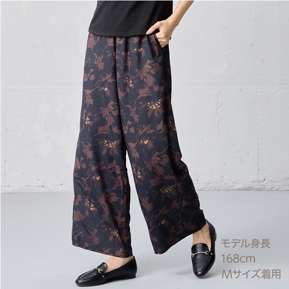 ダークトーン花柄セミワイドパンツ　(25124) 1枚目画像