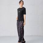 ダークトーン花柄セミワイドパンツ　(25124) 3枚目画像