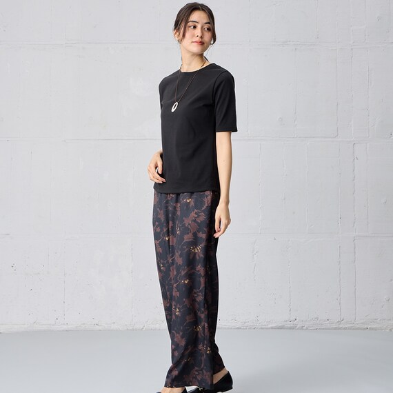 ダークトーン花柄セミワイドパンツ　(25124) 3枚目画像