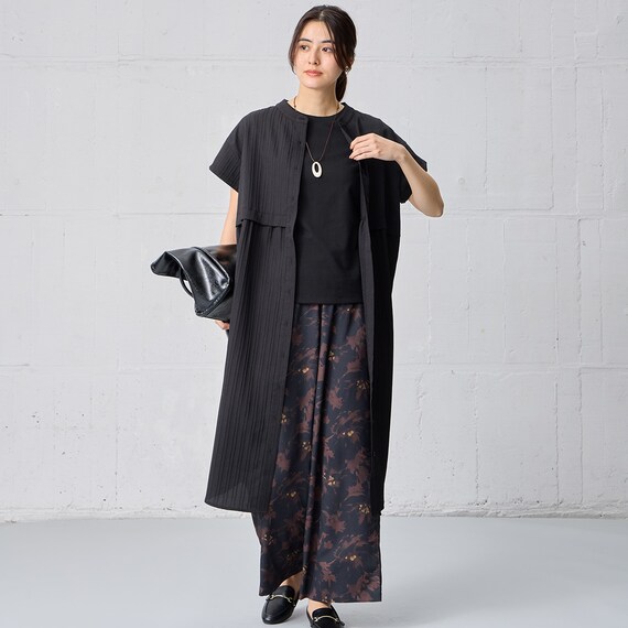 ダークトーン花柄セミワイドパンツ　(25124) 4枚目画像