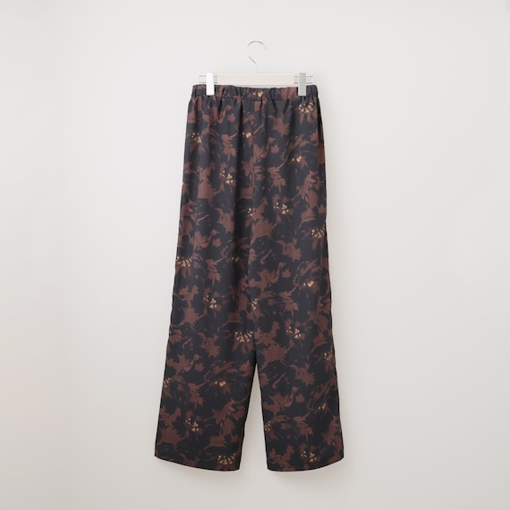 ダークトーン花柄セミワイドパンツ (25124) 9枚目画像