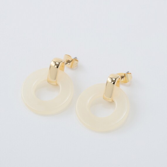 ラウンドデザインピアス　(95137) 1枚目画像