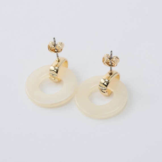 ラウンドデザインピアス (95137) 2枚目画像