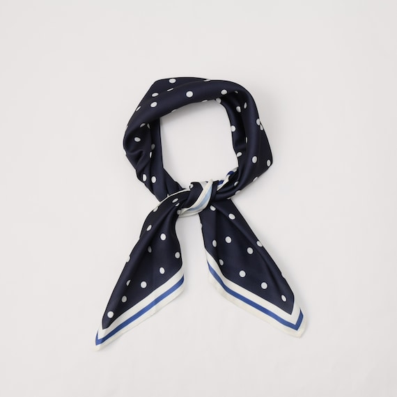 ドット柄70角スカーフ (95160) 2枚目画像