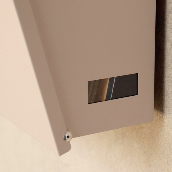 横長デザインが印象的な壁掛けタイプの郵便ポスト(クリーム) 15枚目画像