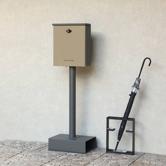 置くだけで使用可能なスタンドタイプの郵便ポスト(ミルクティーベージュ) 3枚目画像