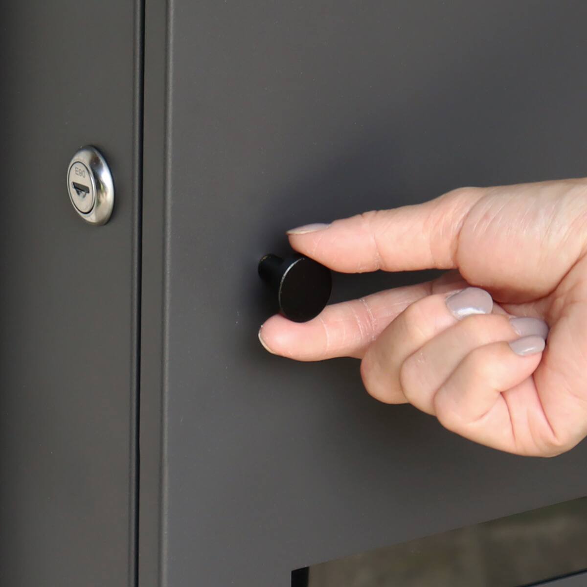 工事不要な門柱型宅配ボックス付きポスト(ダークグレー) | ニトリ