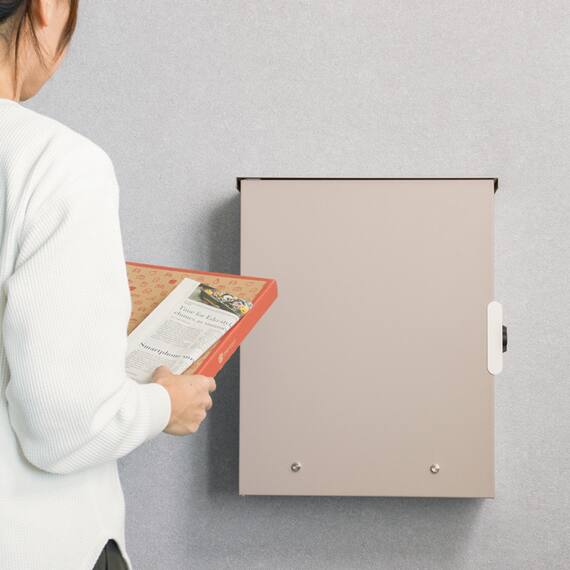 大容量壁掛けタイプの郵便ポスト(ライトベージュ) 5枚目画像